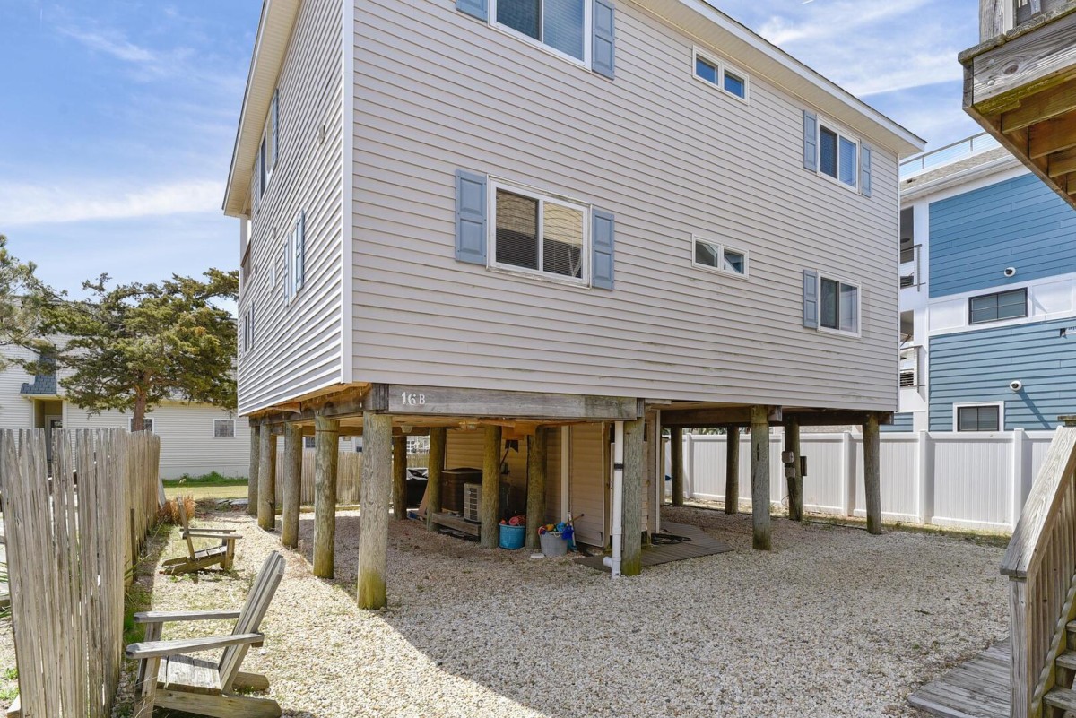 18 Read Avenue