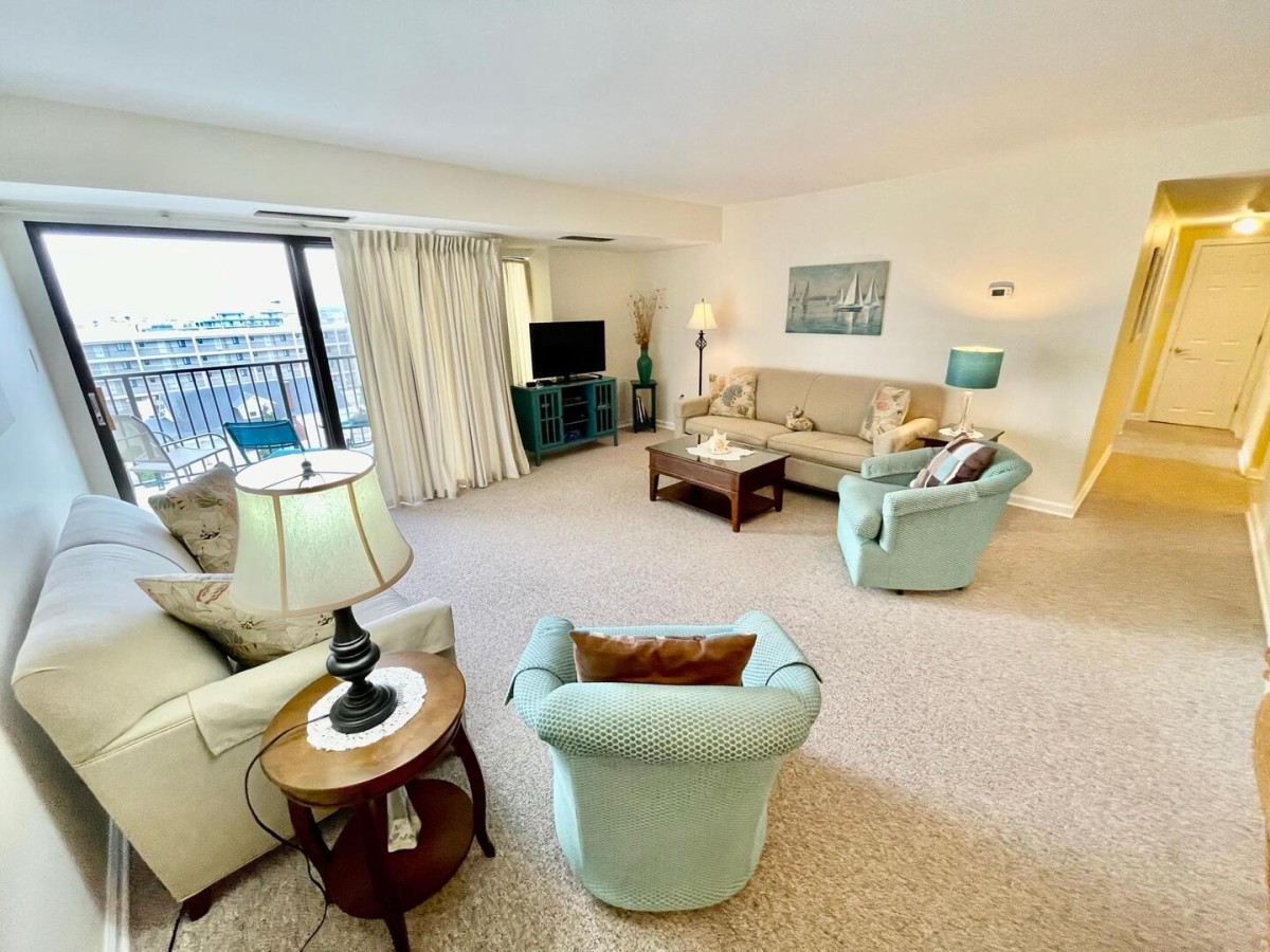 Henlopen Unit 720