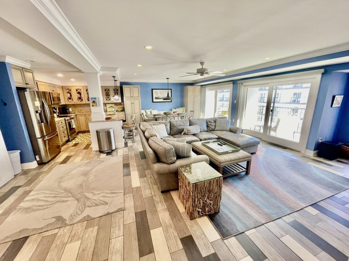 Henlopen Unit 607