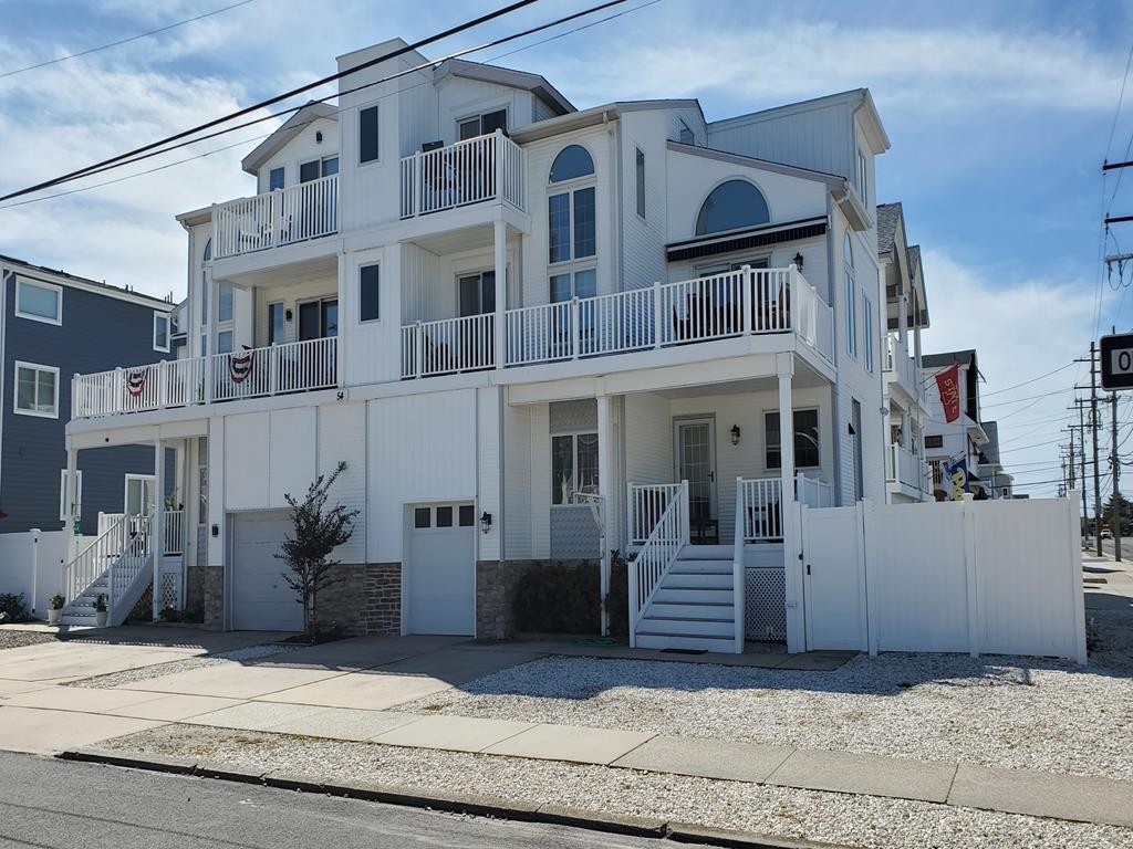 54 79th Street West | Sea Isle City, NJ | Long & Foster Vacation