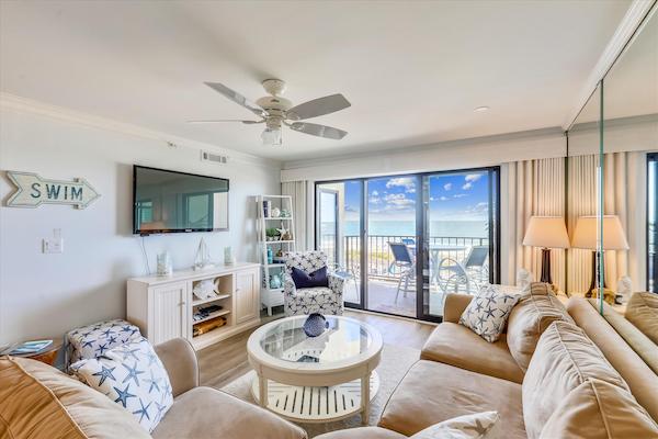 A living room in a Ocean City, MD vacation rental condo