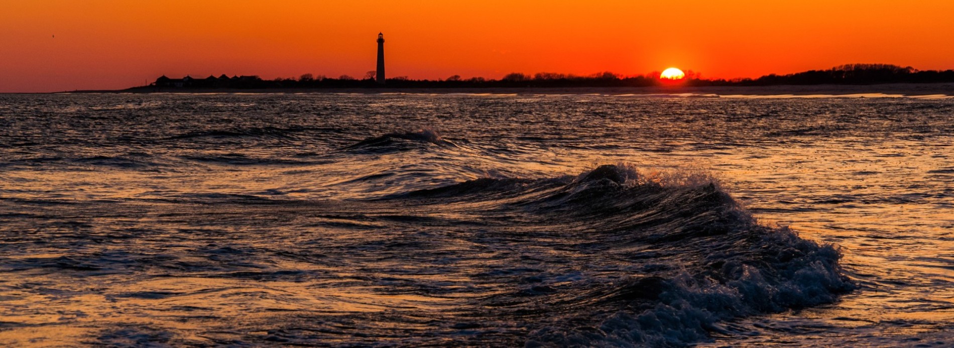 Everything You Need to Know About the Lighthouses of the Jersey Shore Feature Image